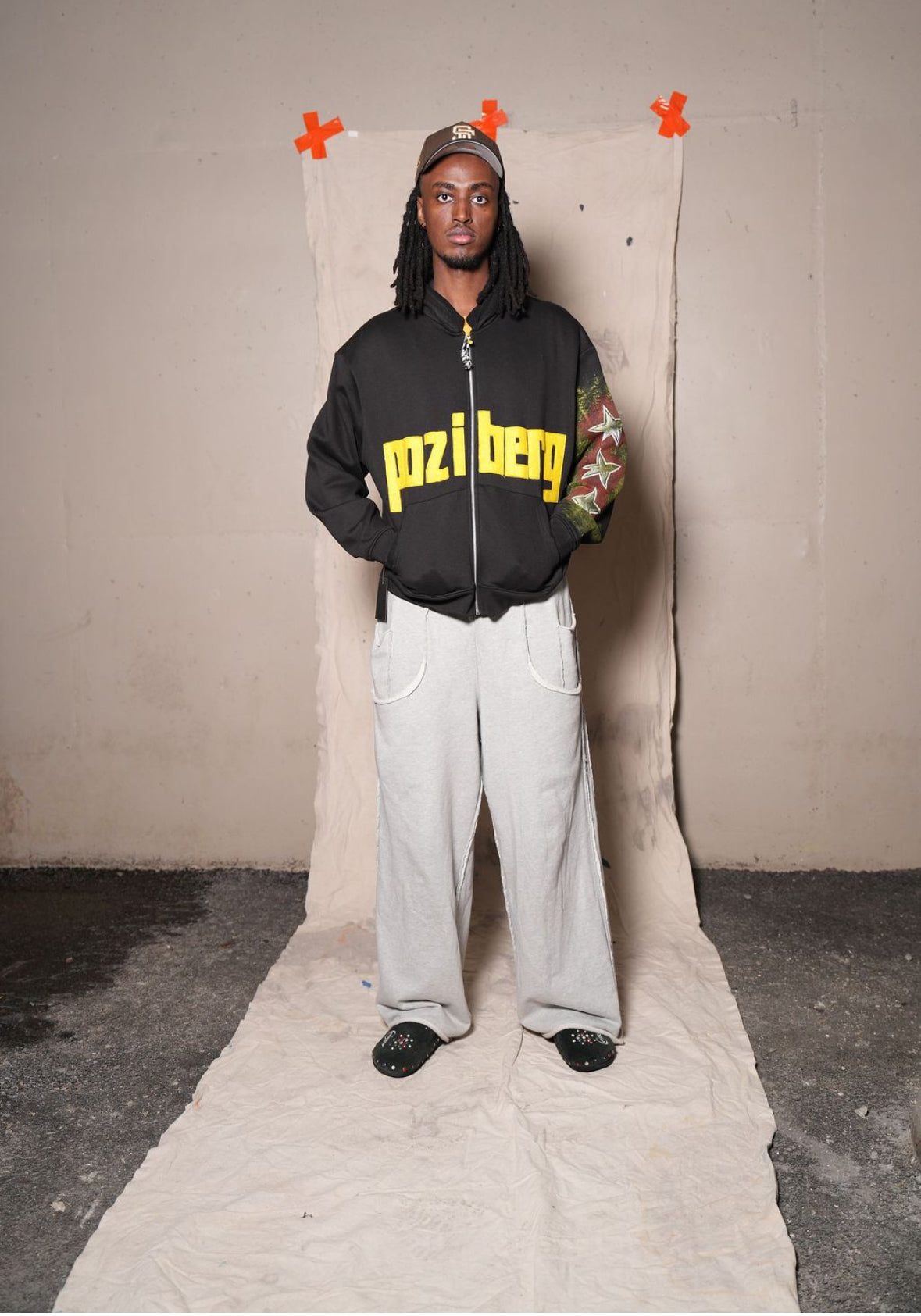 PBM HONEY BLACK ZIP UP